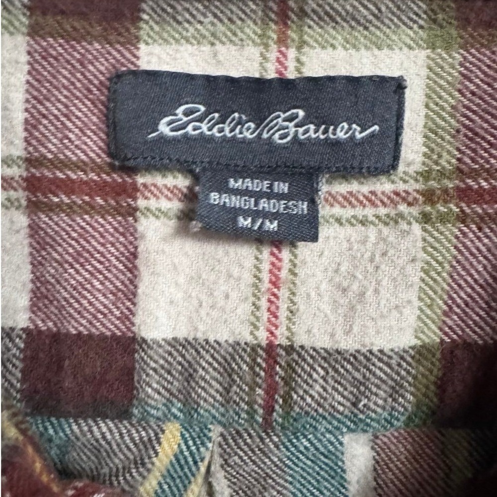 Eddie Bauer Flannel Shirt Mens Medium Red Plaid Button Down‎ Cotton Long Sleeve - Picture 4 of 10